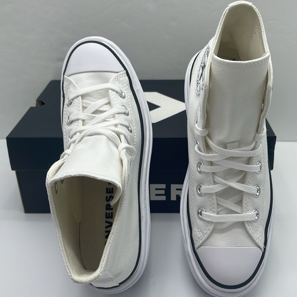 Converse WMNS High-Top Platform Sneakers A10364C
CTAS LUGGED HEEL HI WHITE/BLACK - Picture 12 of 16